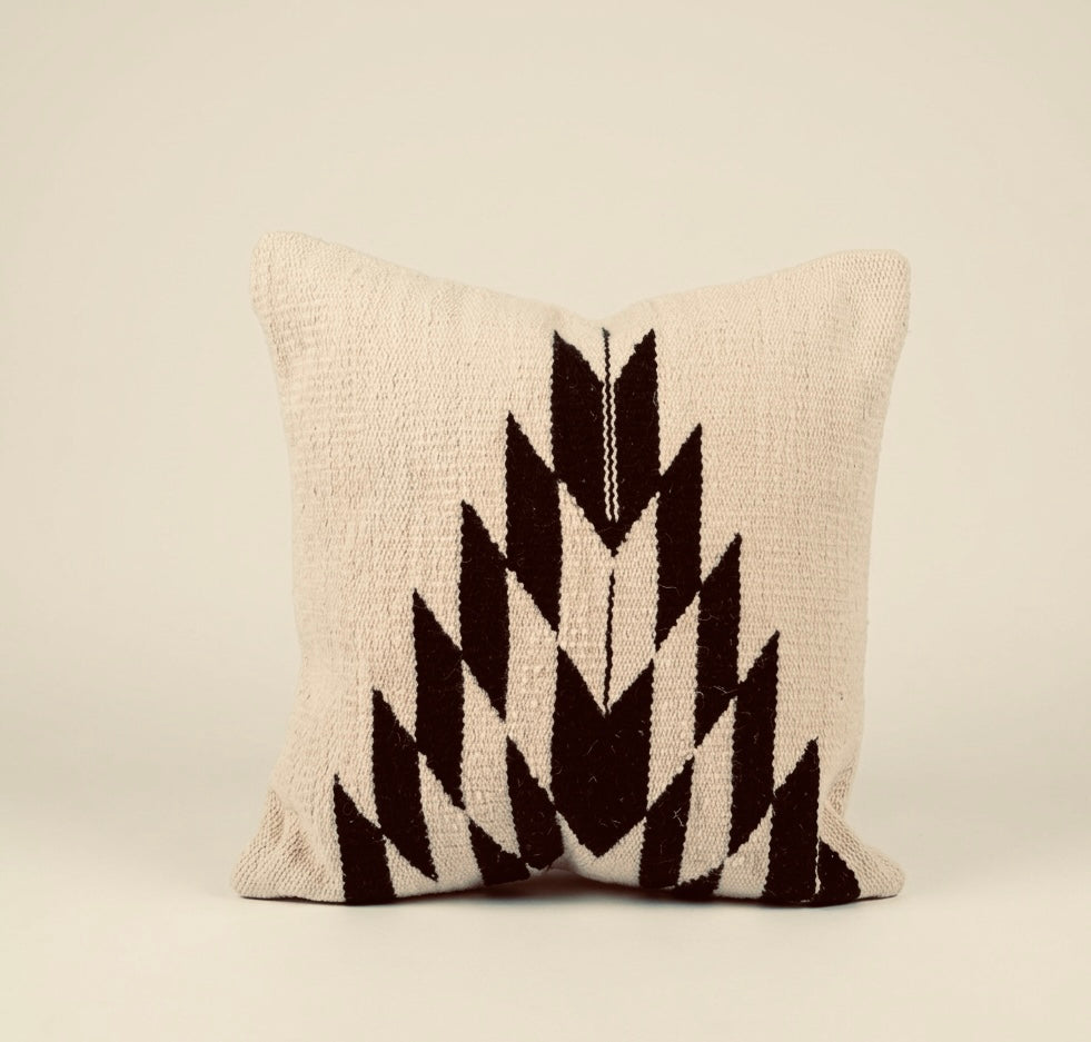 Fira Cushion