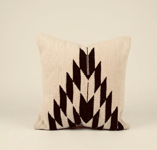 Fira Cushion