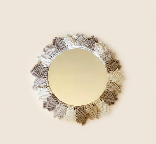 Solis Mirror