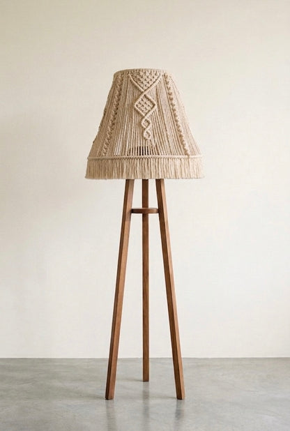 Halina Tripod Lamp